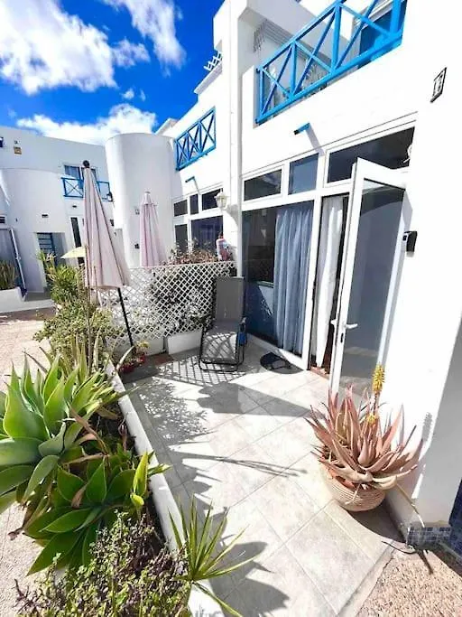 17 Puerto Del Carmen Blueshark Apartment Spain